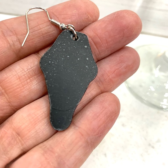 Horror Skull Earrings Ghost Scream Halloween - Picture 2 of 4